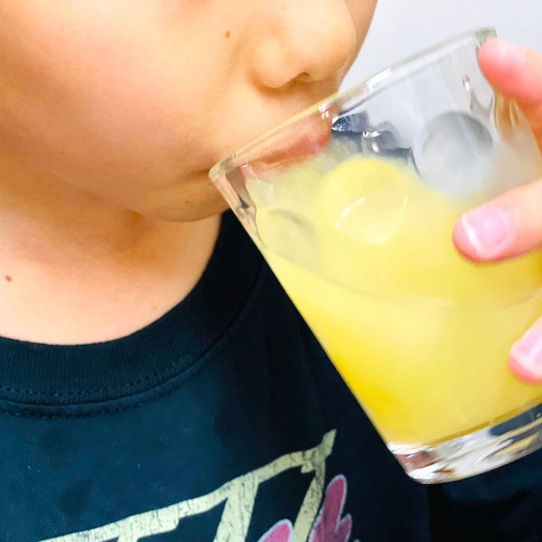 ドリンク 沖縄アロエベラの贅沢あら搾り フルーティー粒食感 |アロエがゴロゴロ、シークワーサーの酸味がたまらない|amritara|東京都 - 和精油のある暮らし