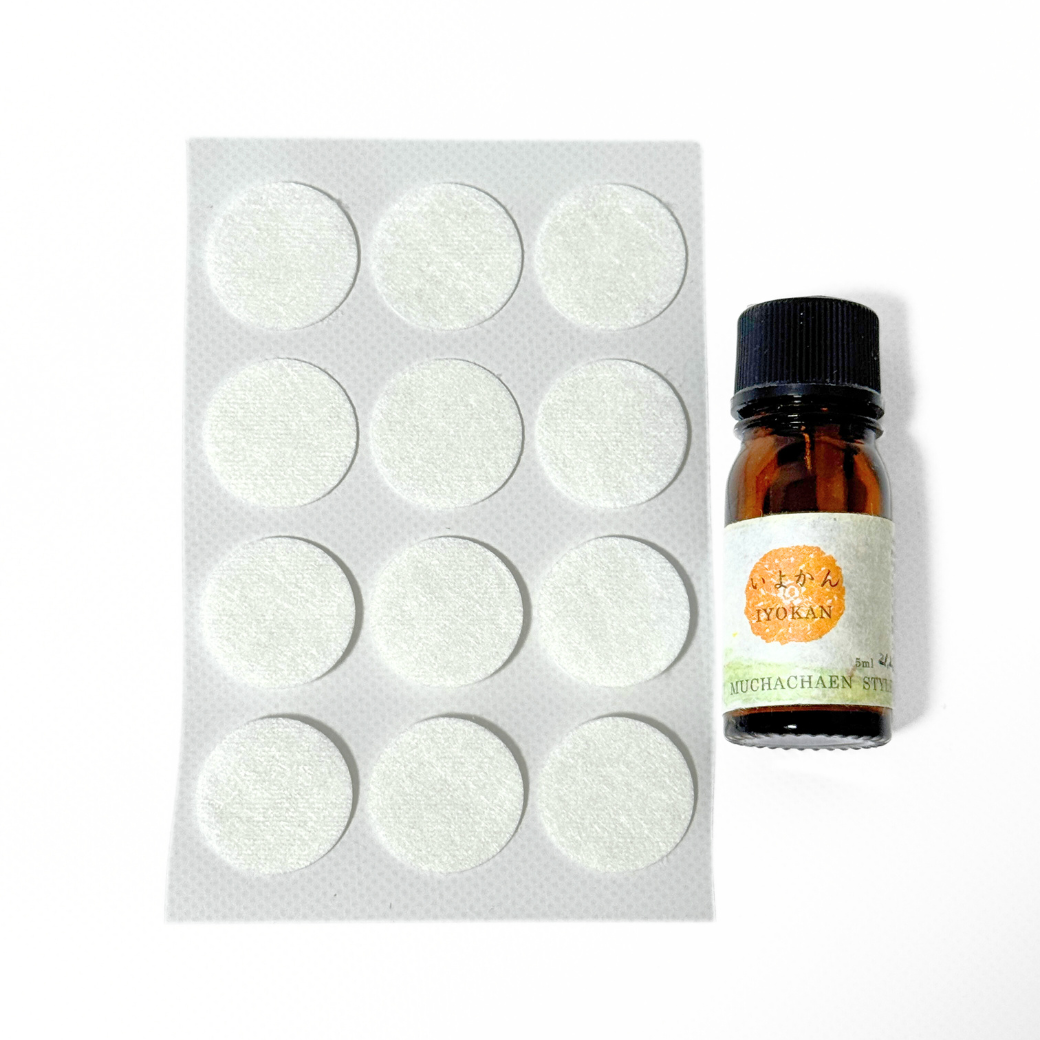 アロマシール（ピタッとアロマ・クリア）｜香りを持ち運べる便利な精油滴下専用シール｜和精油のある暮らし