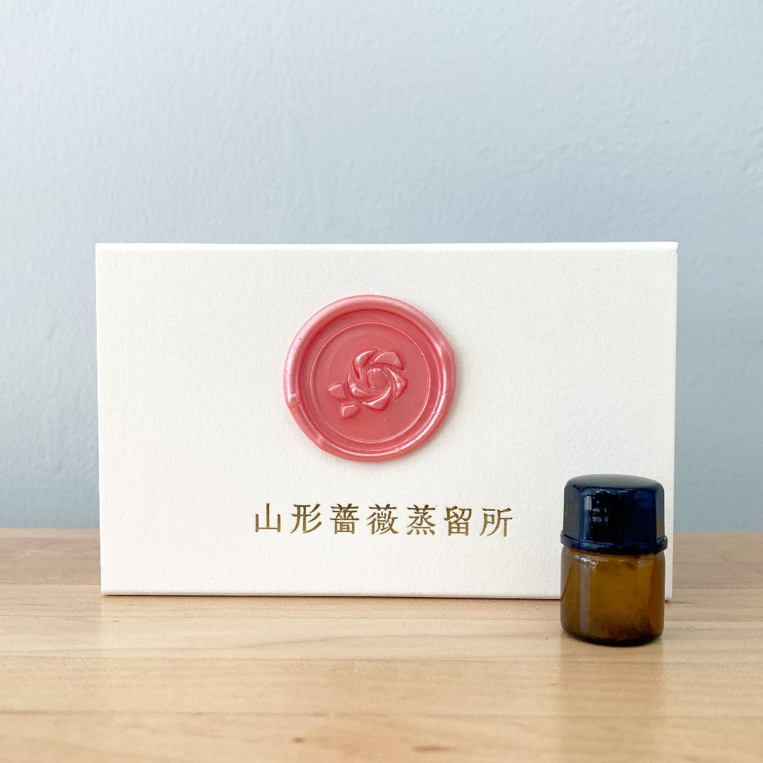 国産ローズ精油 1ml｜”香りの女王”ダマスクローズから得られるローズ・オットー｜山形薔薇蒸留所（山形県）